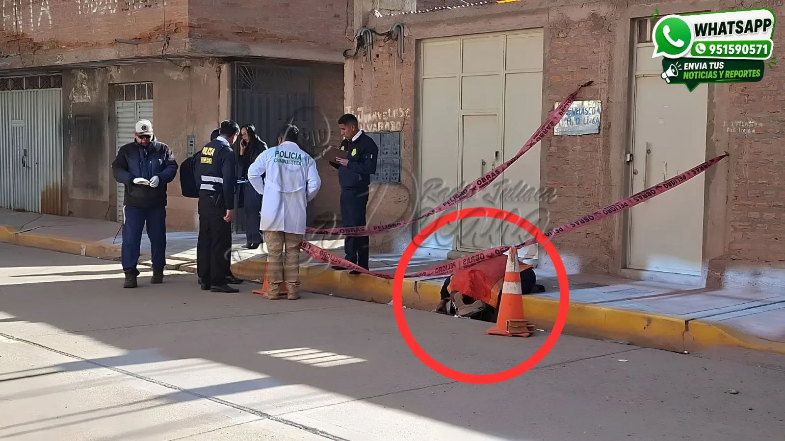 Varón-de-unos-40-años-es-hallado-sin-vida-en-una-vereda-de-Juliaca-y-autoridades-investigan-su-muerte