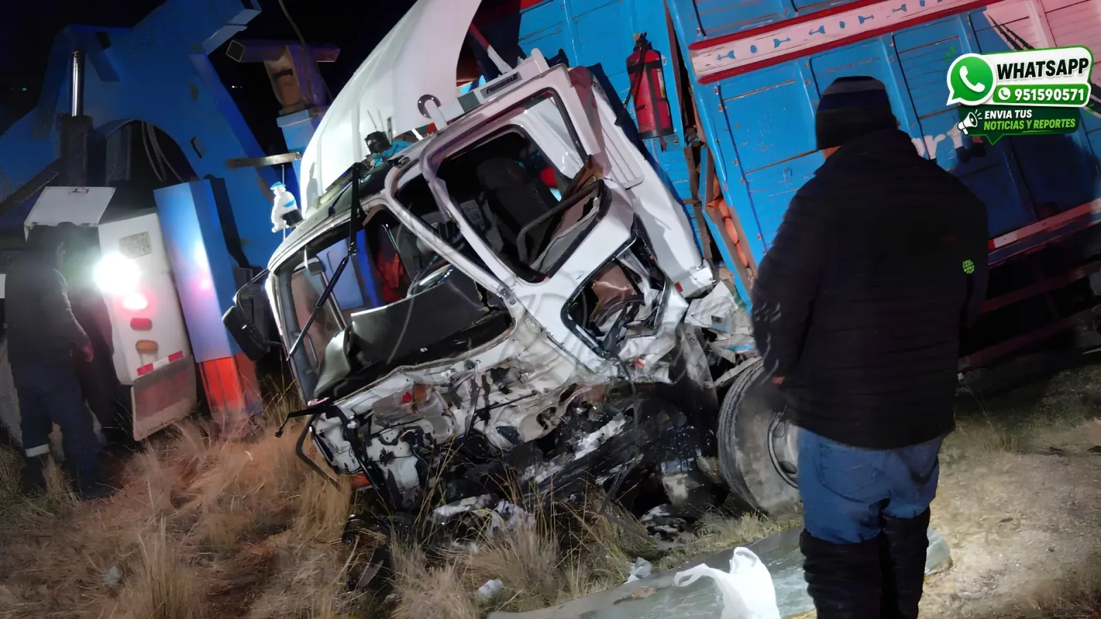 Pareja de esposos y su hijo mueren en fatal accidente en la vía Juliaca-Calapuja
