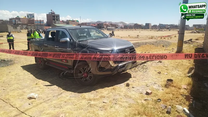 Delincuentes-asaltan-a-vecino-y-se-llevan-moderna-camioneta-en-Juliaca