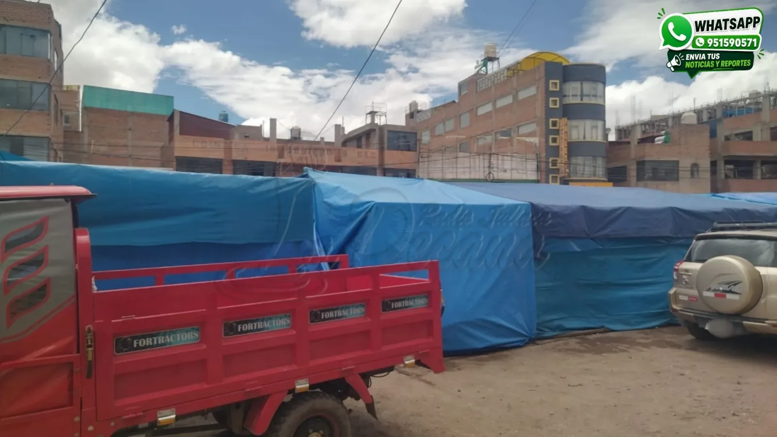 Vecinos-denuncian-suciedad-y-bloqueo-de-accesos-por-feria-en-la-avenida-Ferial-de-Juliaca