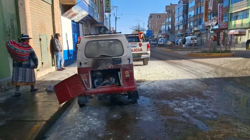 Mototaxi se incendia
