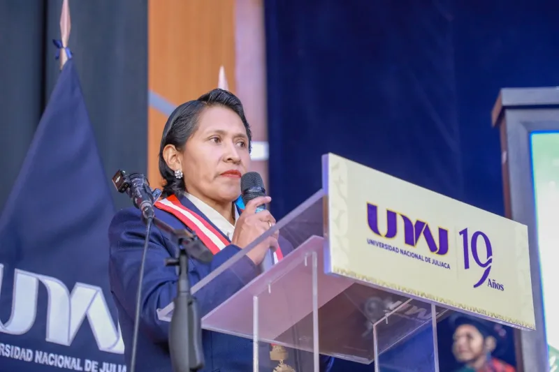 Vilma Sarmiento - RECTORA UNAJ