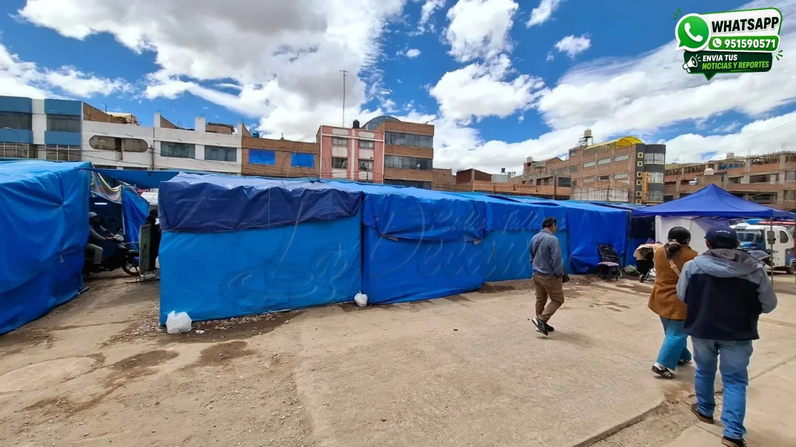 Vecinos-denuncian-suciedad-y-bloqueo-de-accesos-por-feria-en-la-avenida-Ferial-de-Juliaca