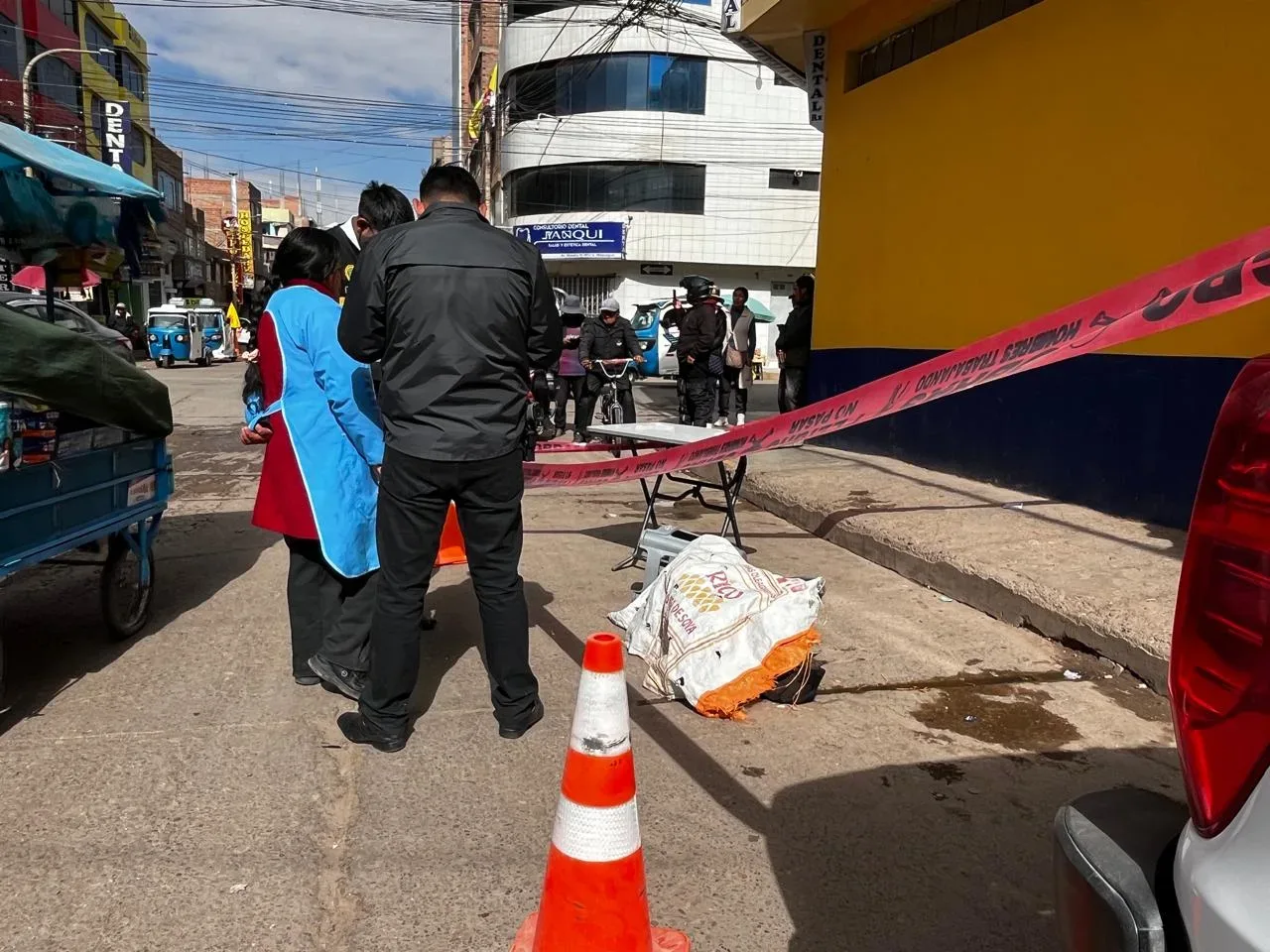 Hombre muere de manera repentina mientras desayunaba cerca del mercado Túpac Amaru