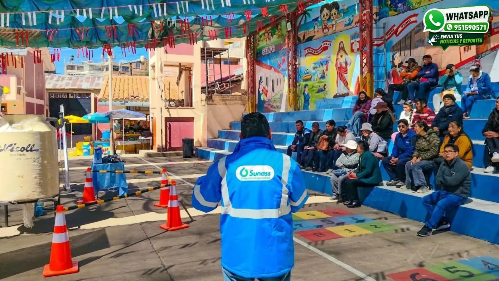 Sunass capacita a padres de familia sobre limpieza y mantenimiento de tanques de agua en colegios
