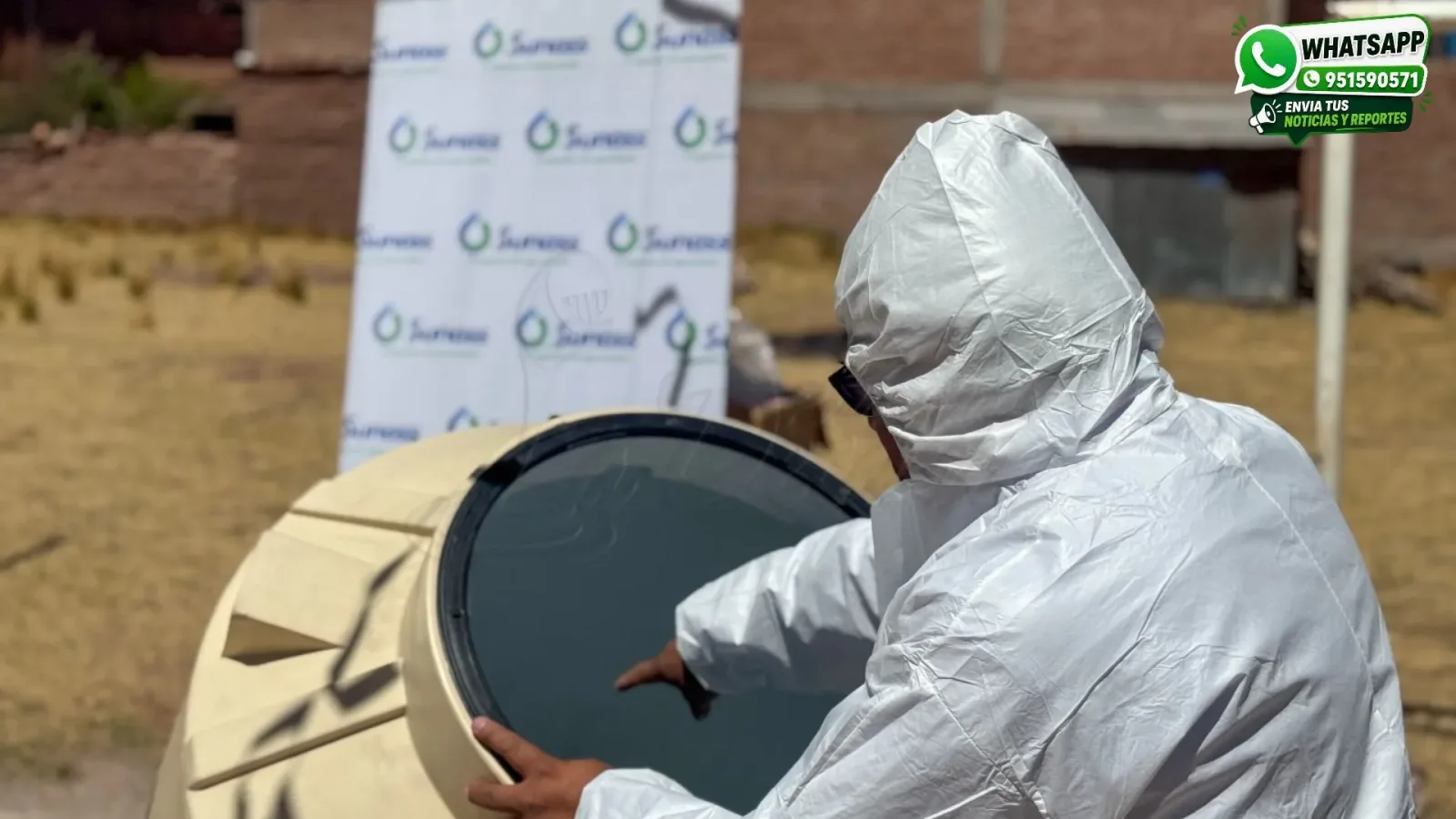 Sunass capacita a padres de familia sobre limpieza y mantenimiento de tanques de agua en colegios