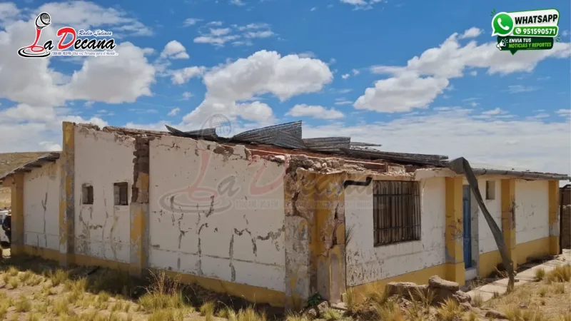 Fuertes vientos desprenden techo del puesto de salud de Chingora y pobladores exigen reparación