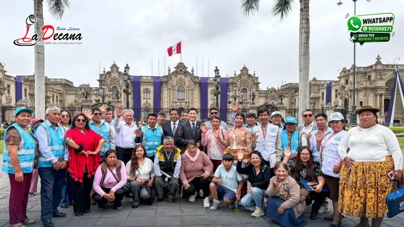 Mancha y Soncco llegan a Palacio con dirigentes de Juliaca para reunirse con Keiko Fujimori