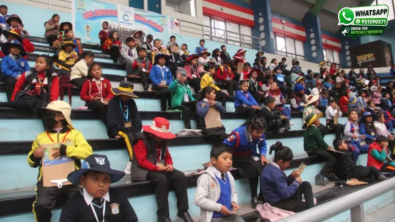 Más de 1,800 escolares participan en la VI olimpiada provincial de matemática y comunicación en Juliaca