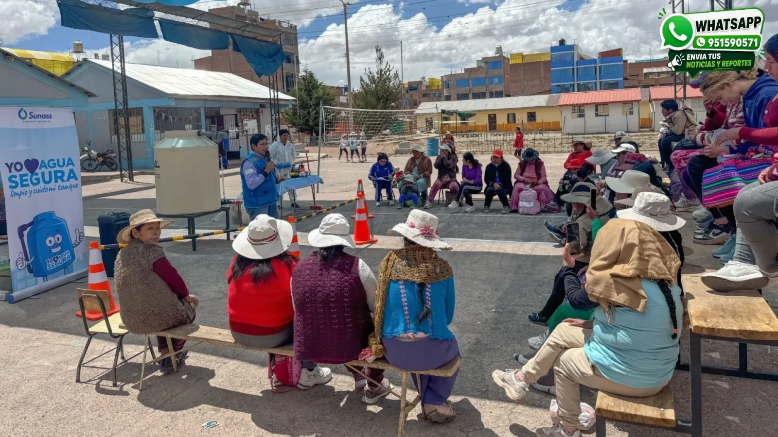 Sunass capacita a padres de familia sobre limpieza y mantenimiento de tanques de agua en colegios
