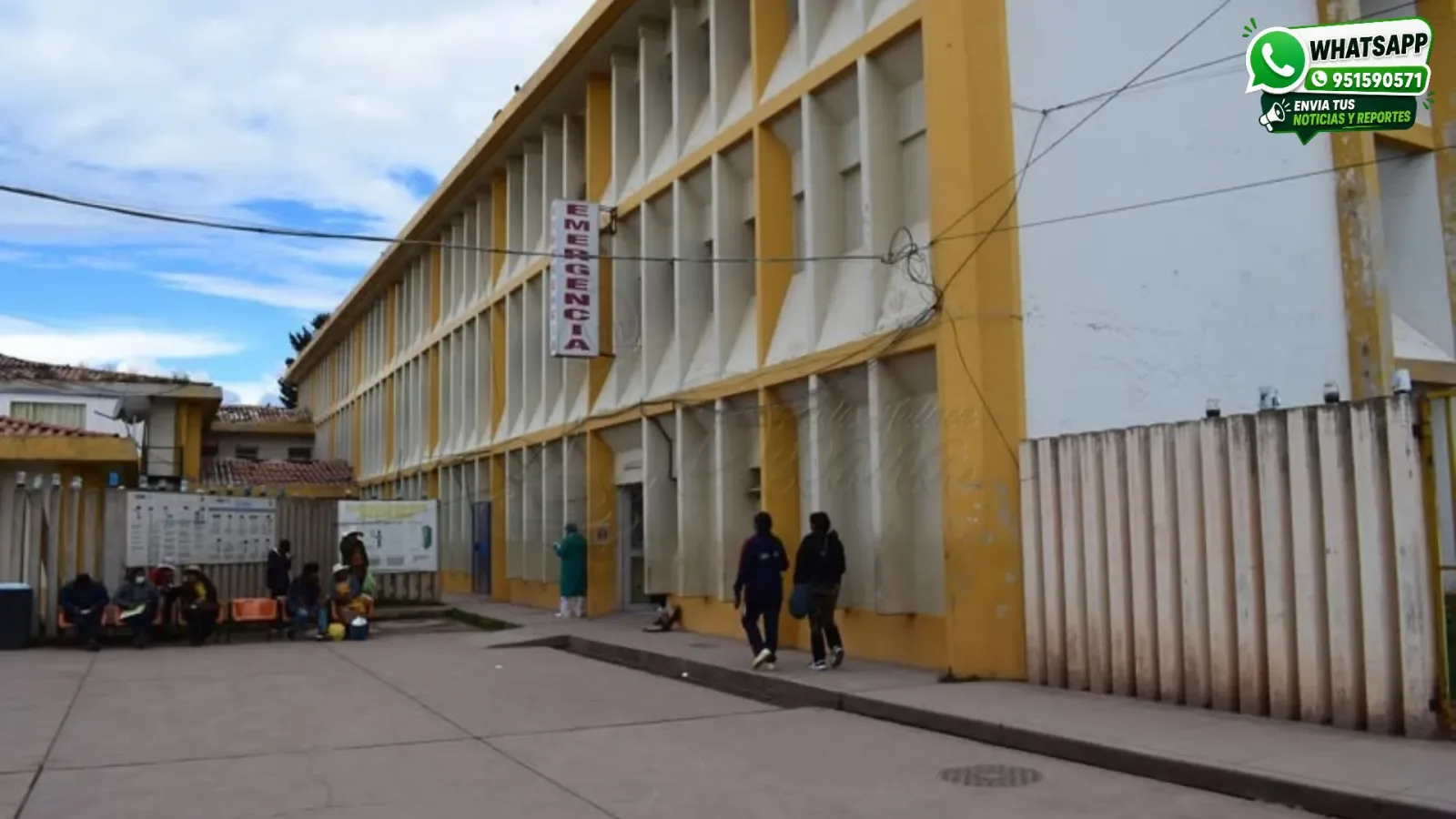 Puerta-de-emergencia-Hospital-Carlos-Monge-Medrano