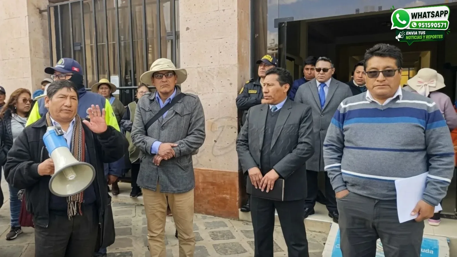 Pobladores de Ayaviri rechazan monumento en la plaza de armas y exigen paralizar los trabajos